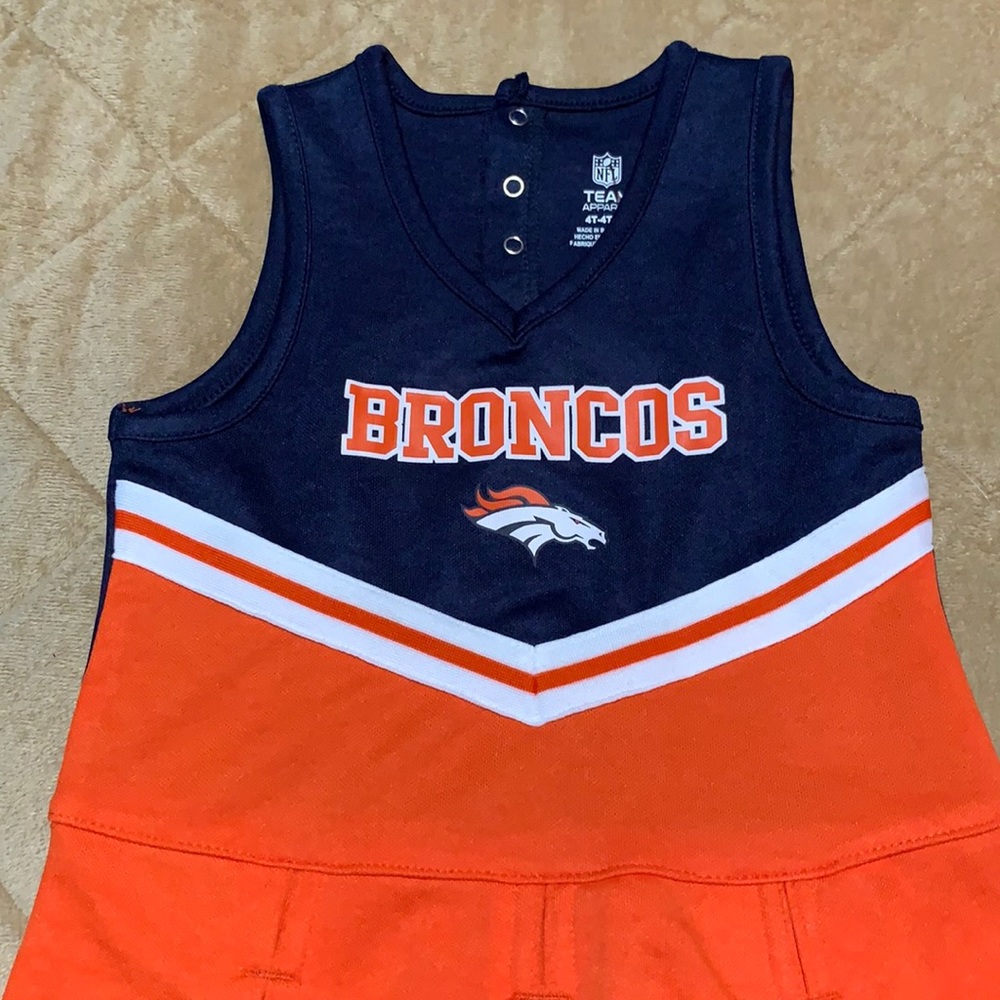 4T Girls Cheerleader Broncos Set